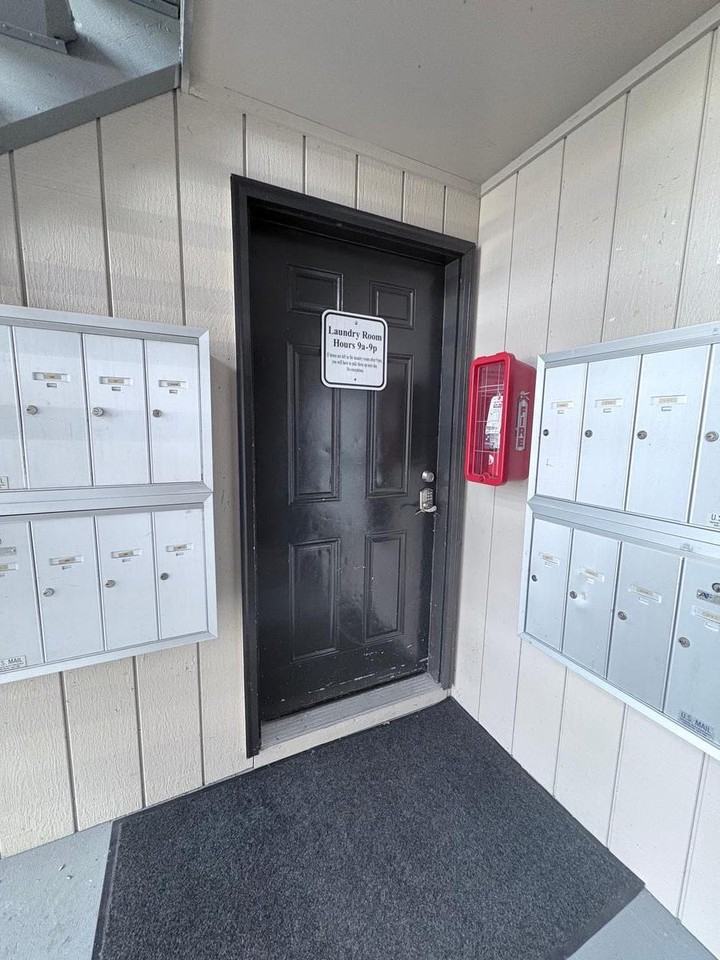 6634 Tacoma Mall Blvd - Photo 4 of 12