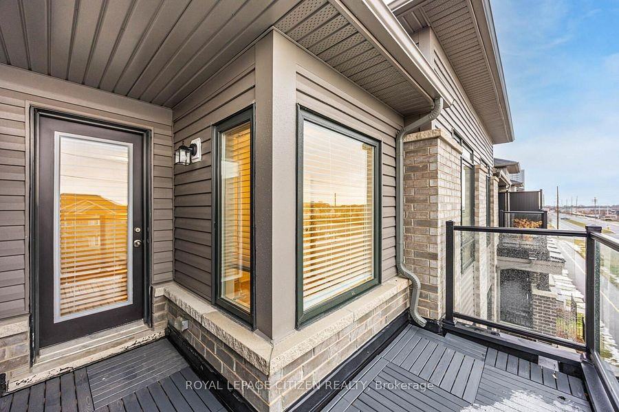 32 Emmas Way - Photo 2 of 13