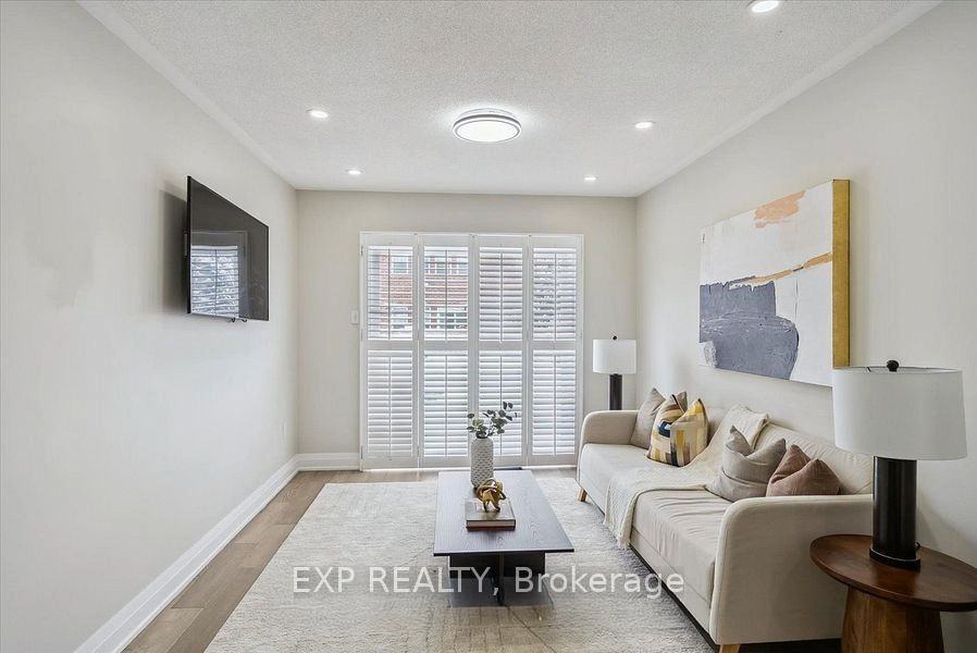 14 Gateway Court - Photo 3 of 15