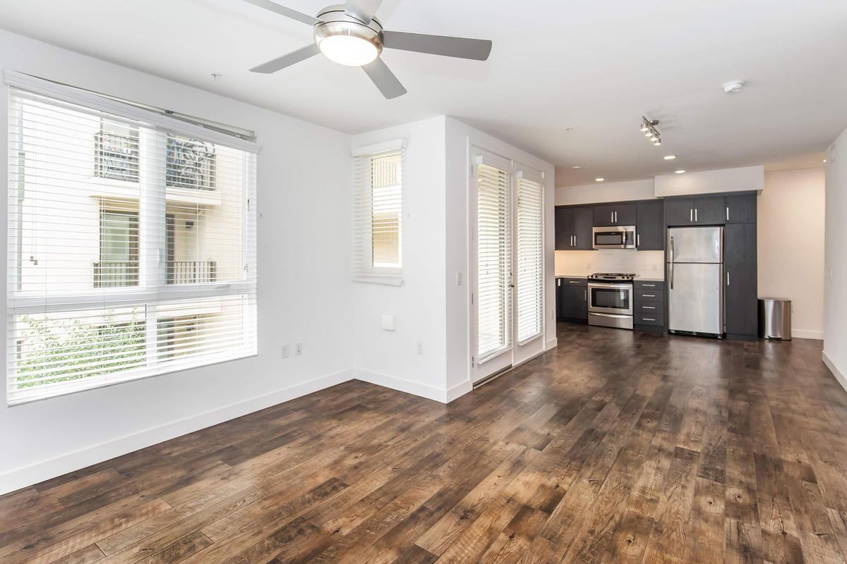 75 W Walnut St - Photo 2 of 21