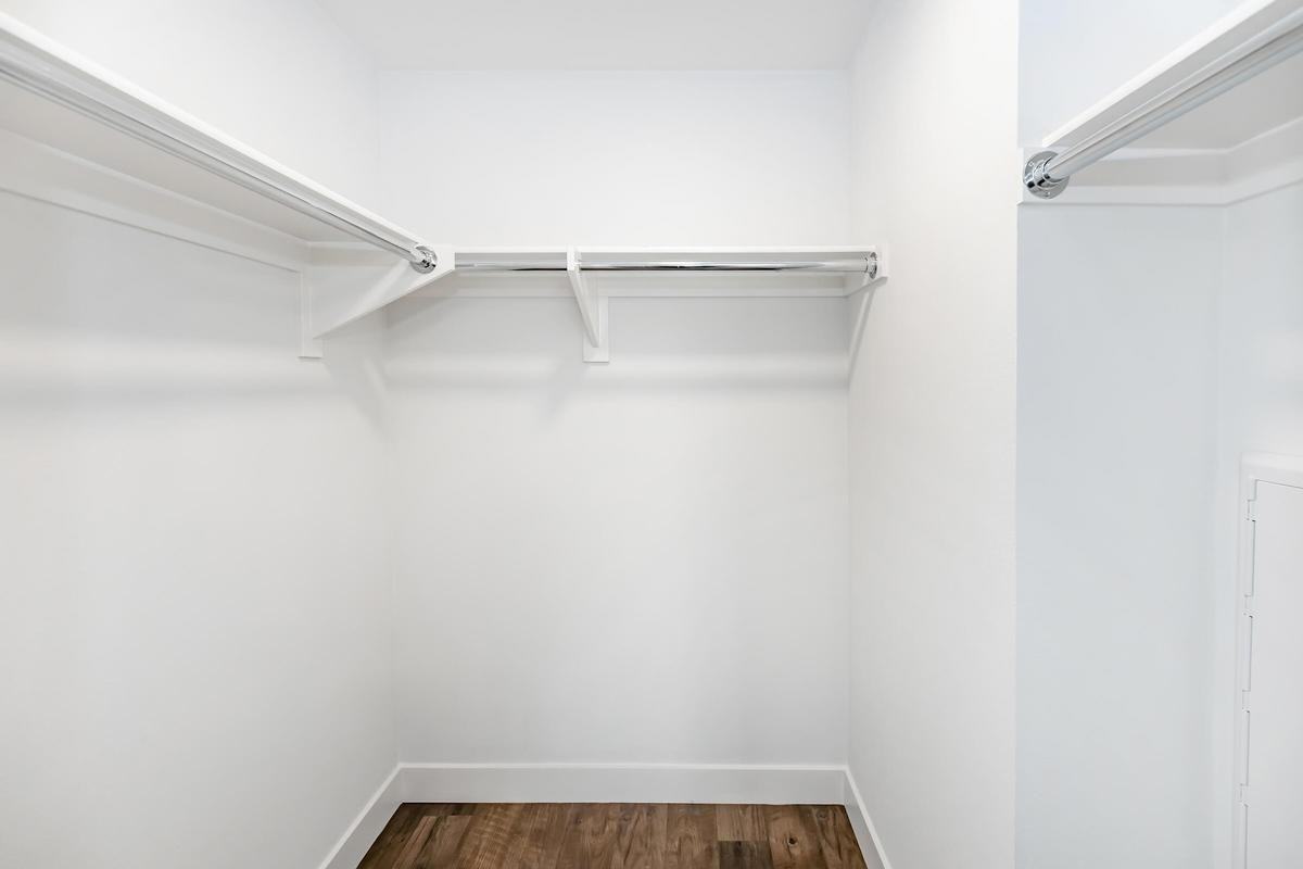 75 W Walnut St - Photo 5 of 24