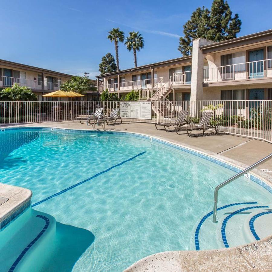 2810 17th St - Photo 3 of 20