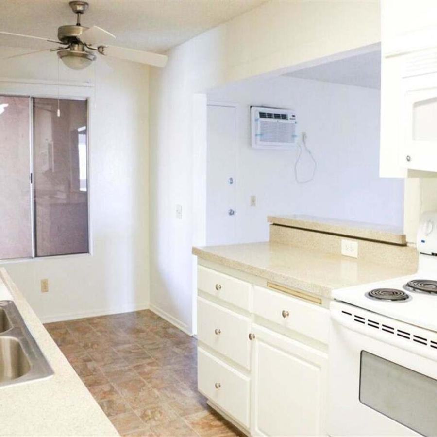 6191 Orange Ave - Photo 7 of 13
