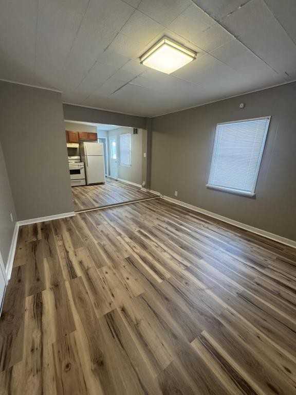 6218 Elbrook Ave - Photo 4 of 12