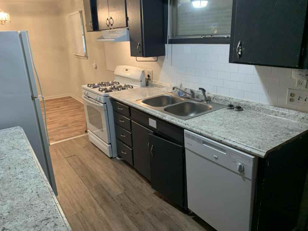 1202 E 4th Ave - Photo 7 of 30