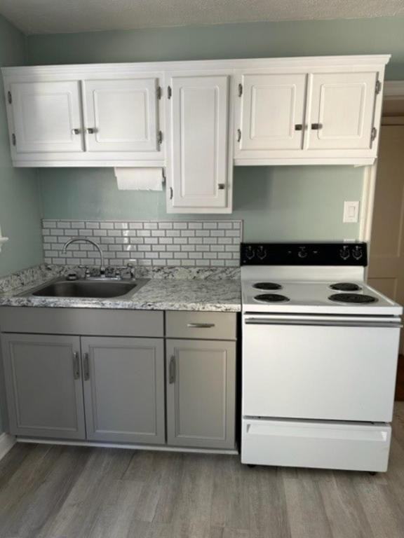 215 Carson Ct - Photo 7 of 27