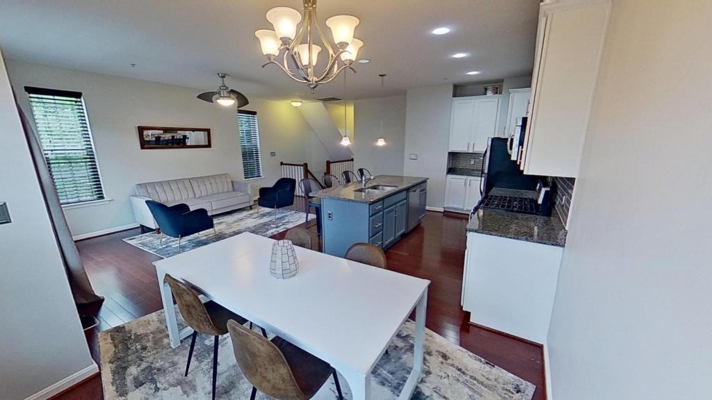 2 Mustang Dr - Photo 7 of 15