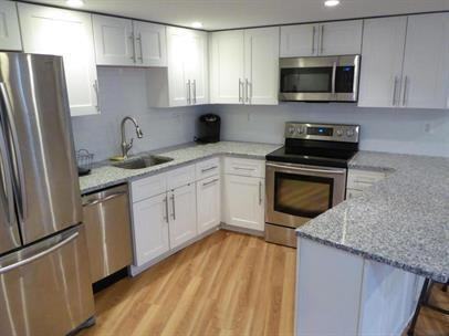 2213 Washington Cir Nw #B - Photo 3 of 12