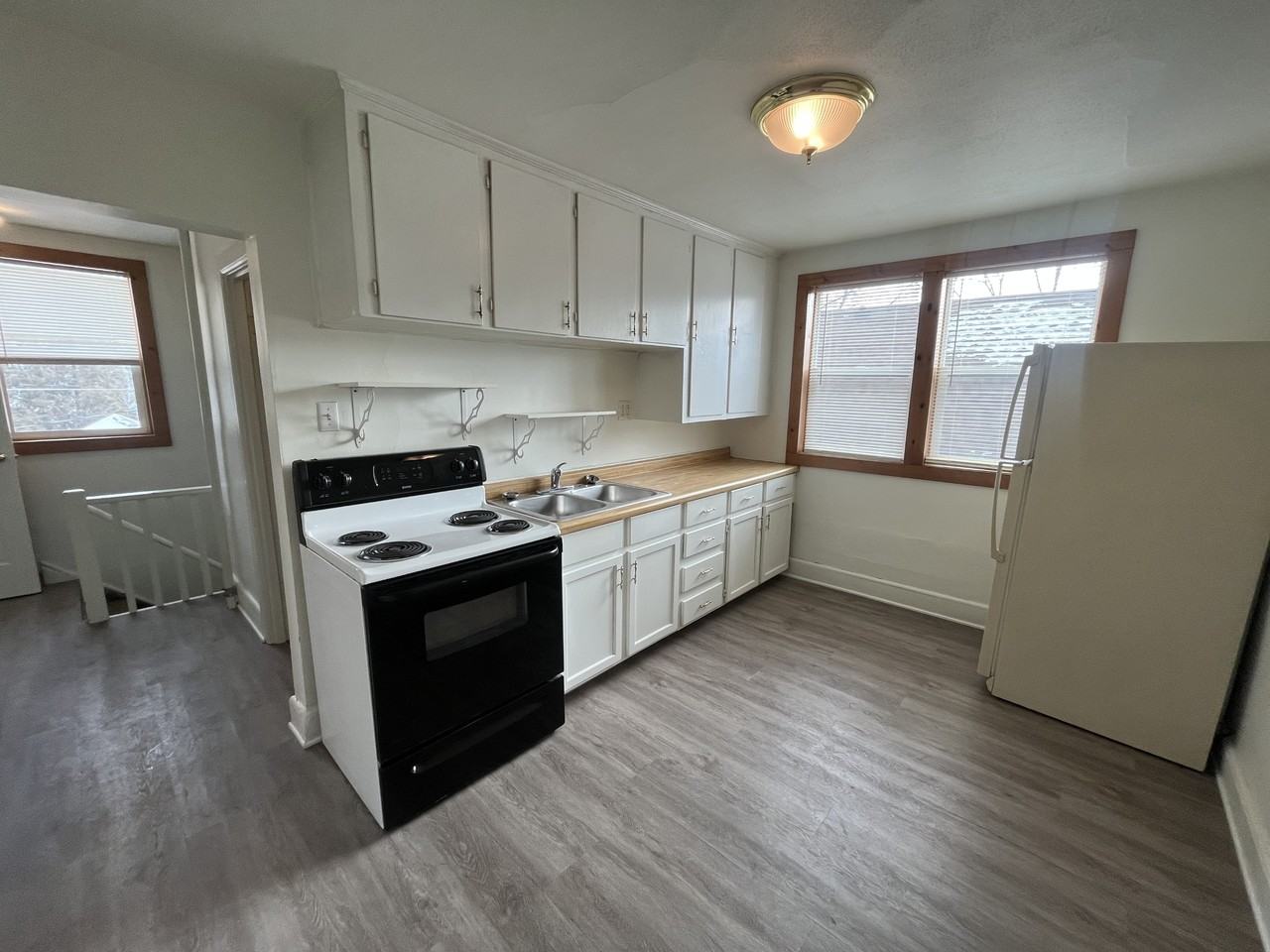 2505 N 12th St - Photo 5 of 12