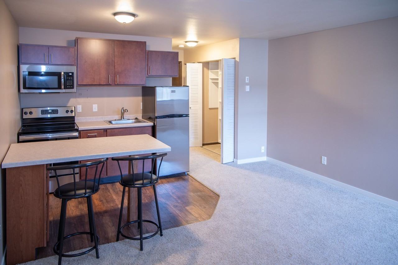 Courtyard Apartments - Photo 3 of 13