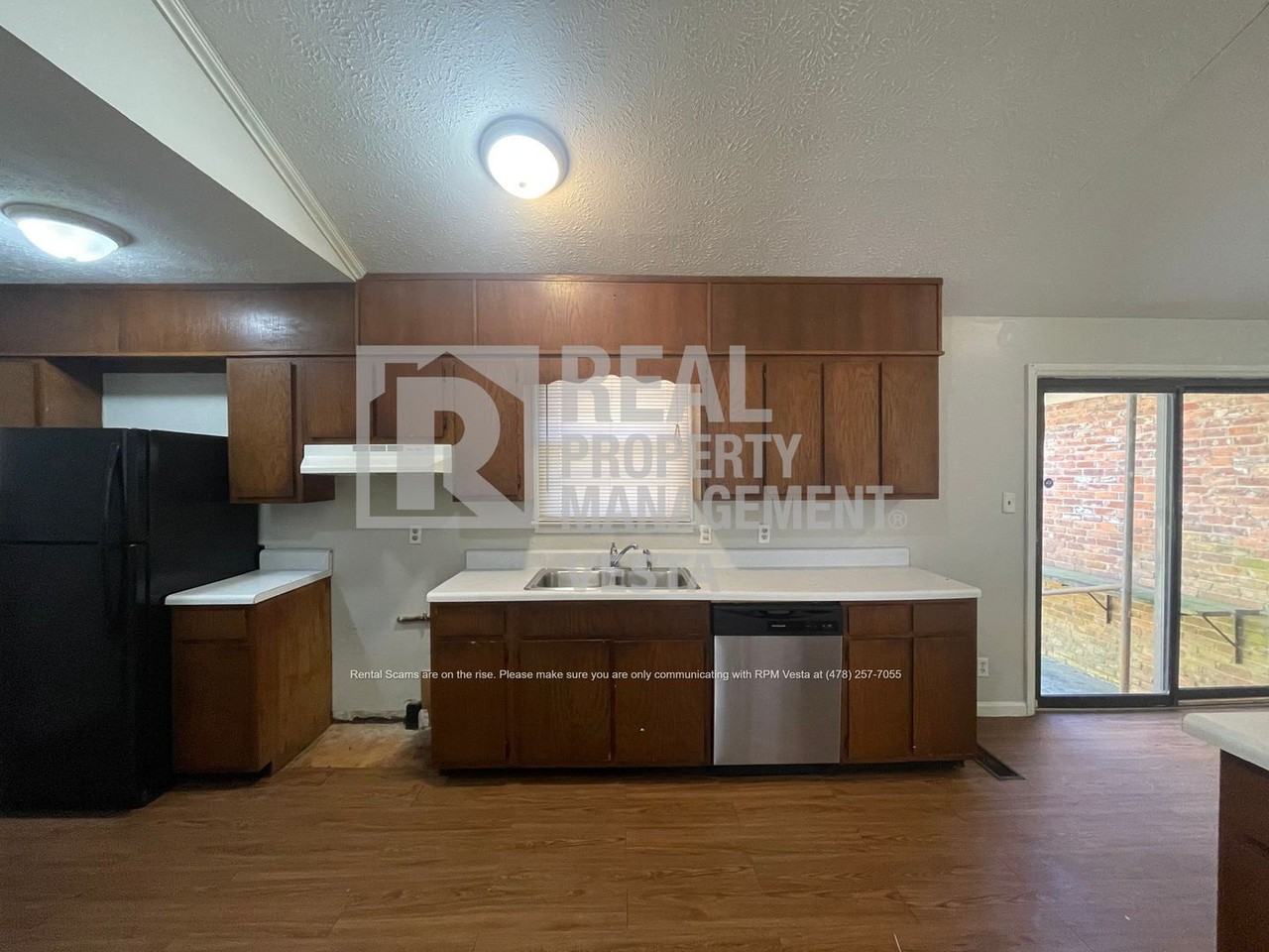 1550 N Atwood Dr - Photo 5 of 17