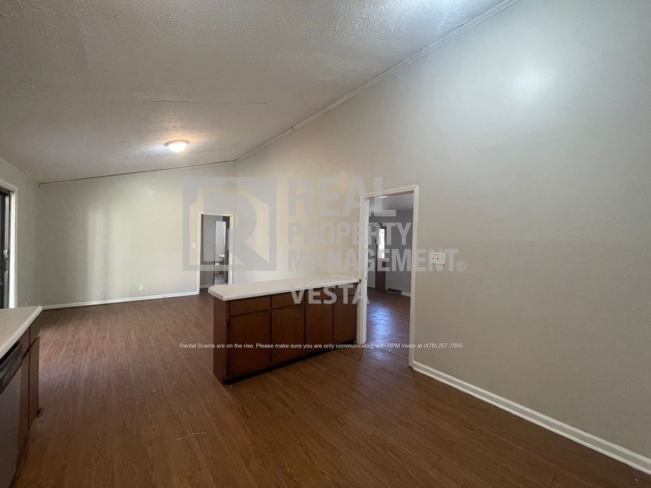 1550 N Atwood Dr - Photo 7 of 17