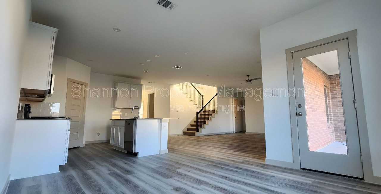 3711 Jayci Lake Trce - Photo 3 of 9