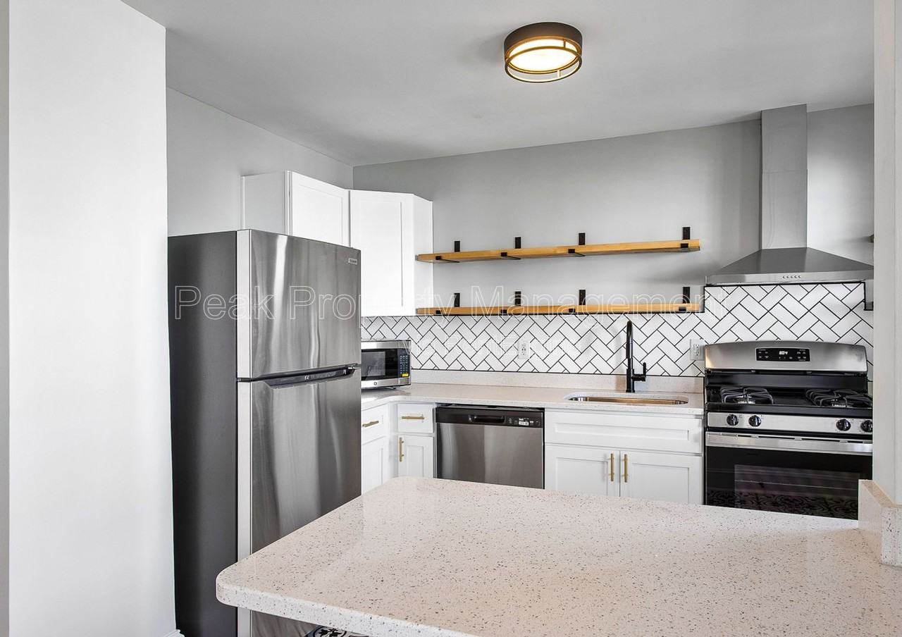 205 Duncan St #2 - Photo 2 of 13