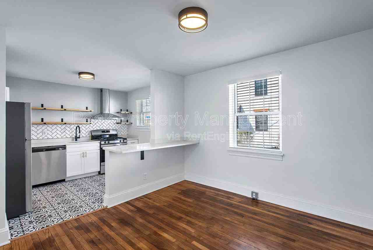 205 Duncan St #2 - Photo 3 of 13