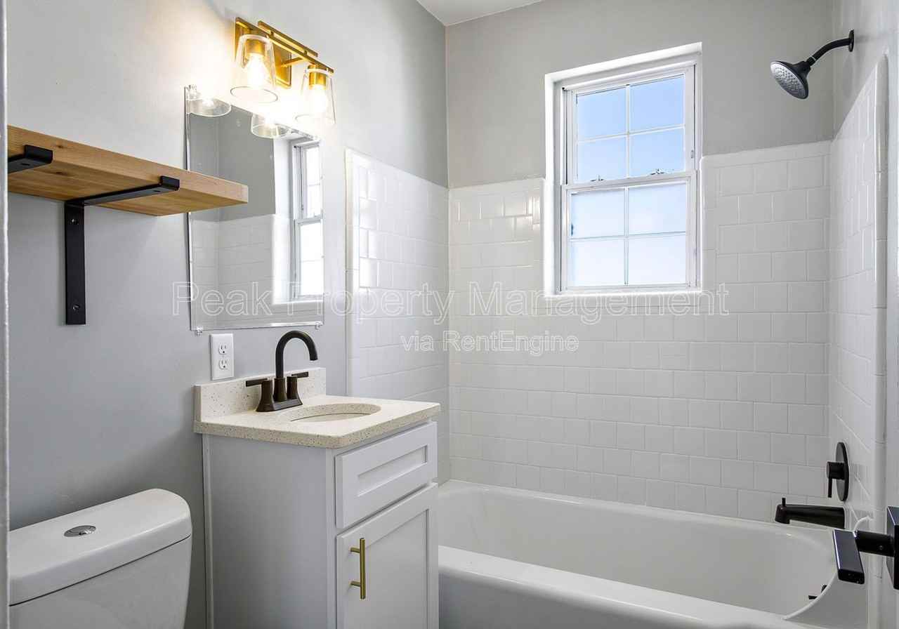 205 Duncan St #2 - Photo 7 of 13