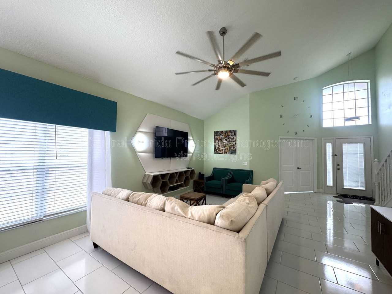 7962 Golden Pond Ct - Photo 5 of 37