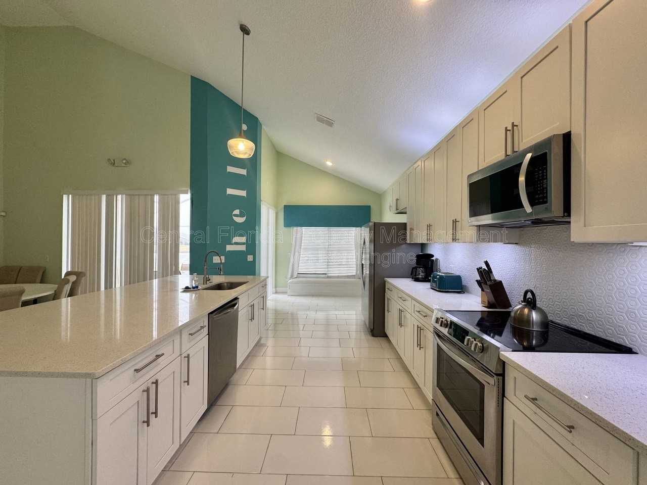 7962 Golden Pond Ct - Photo 7 of 37