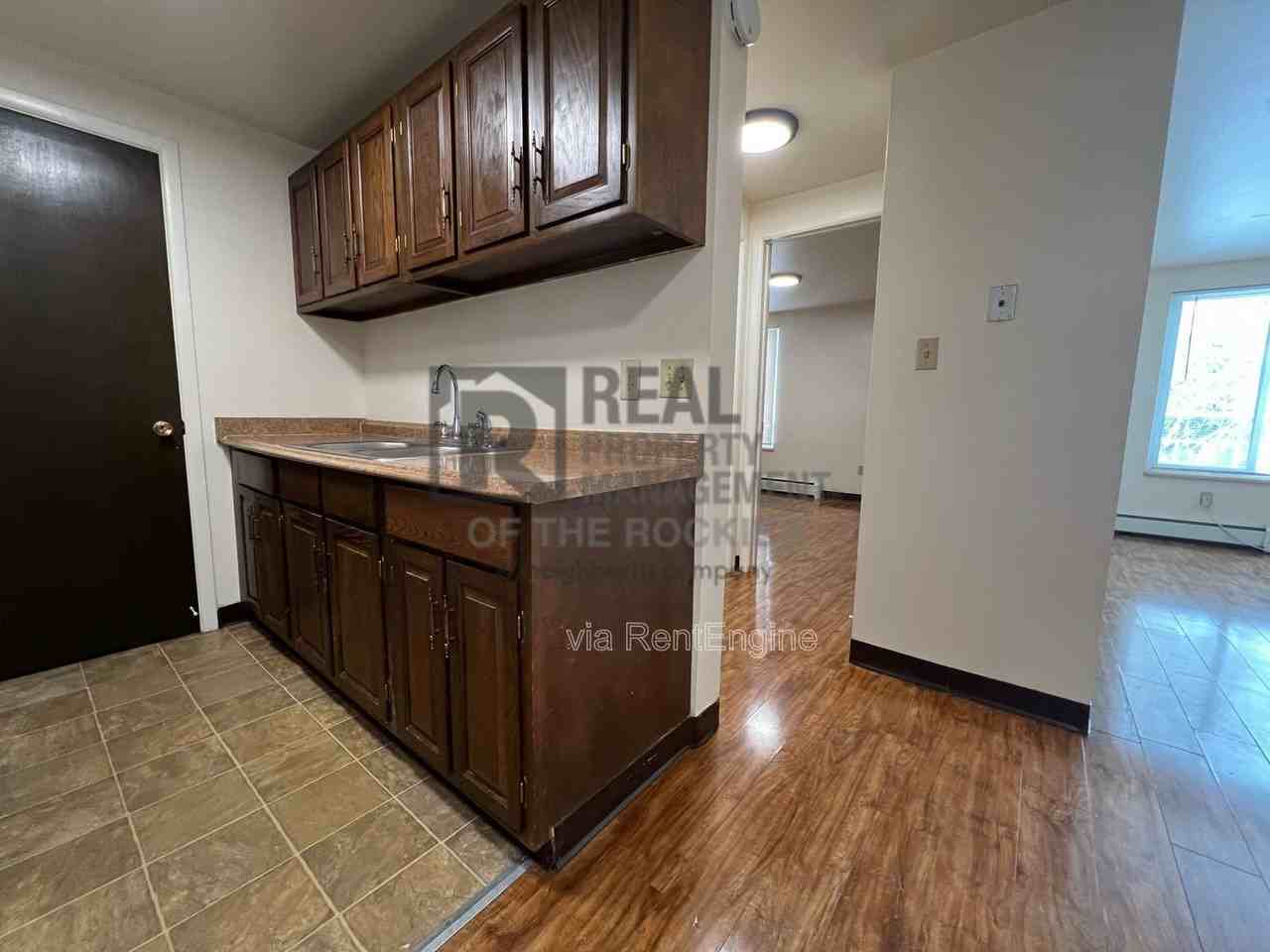 634 Mathews St #A3 - Photo 5 of 11