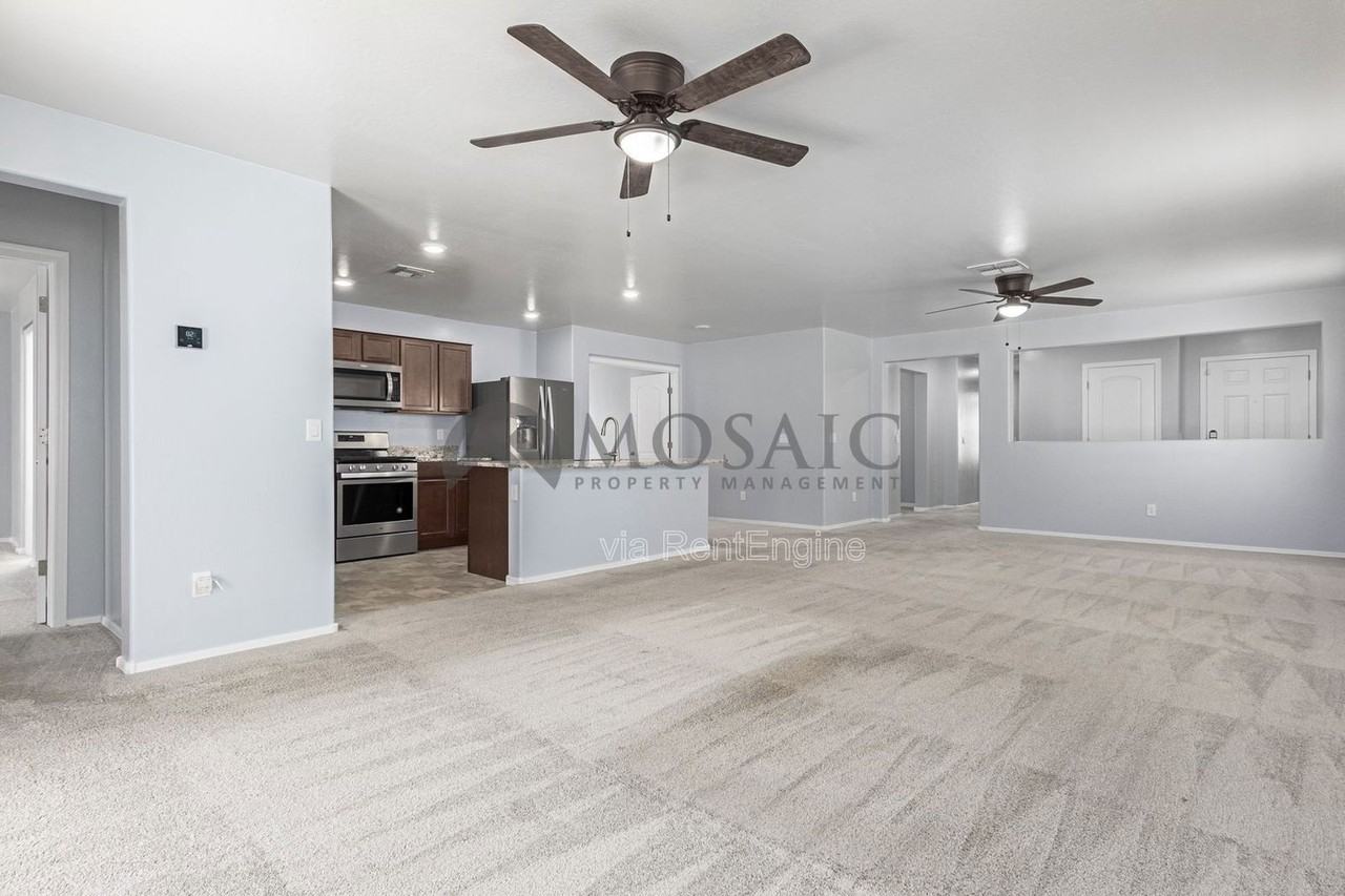 1517 E Saint Catherine Ave - Photo 5 of 25