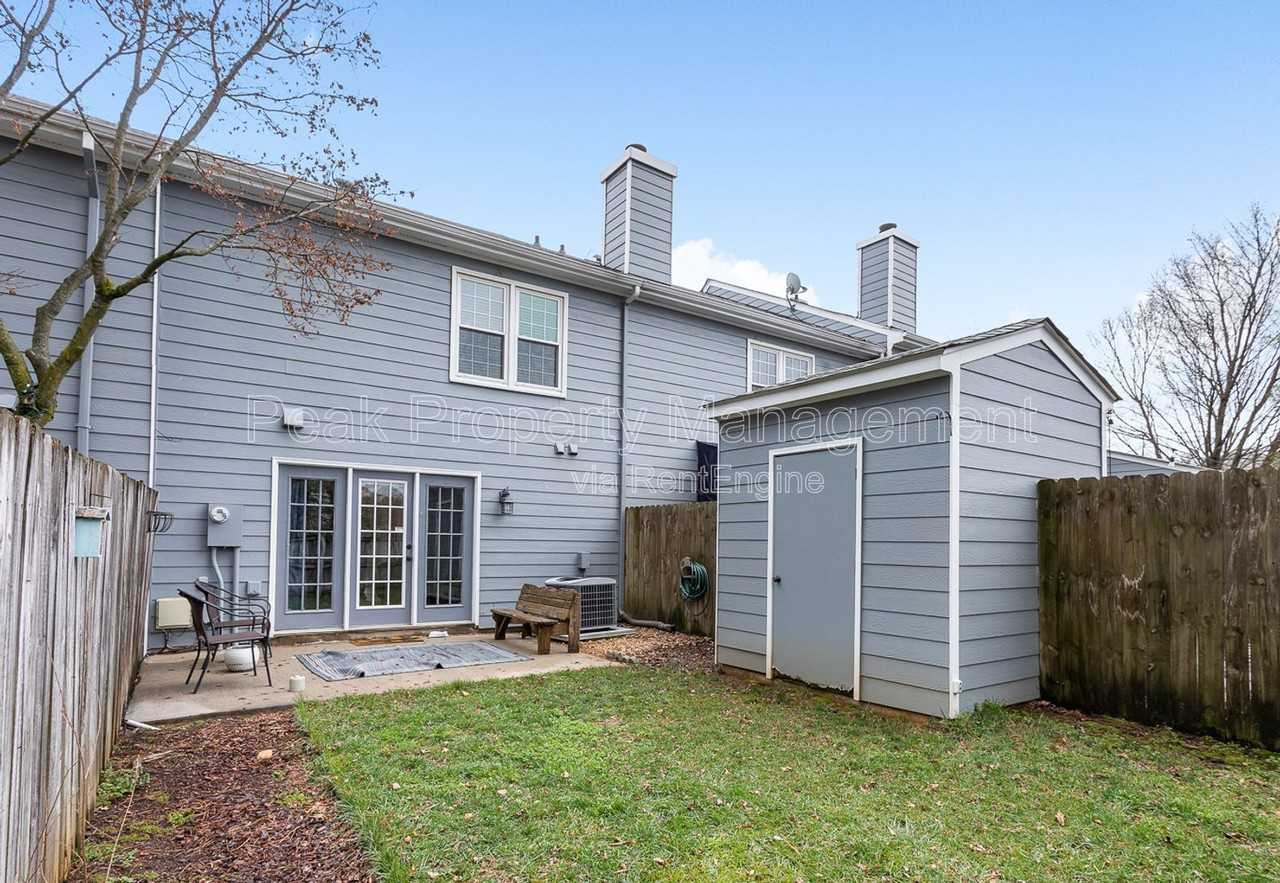 4929 Cavan Green Ct - Photo 3 of 22