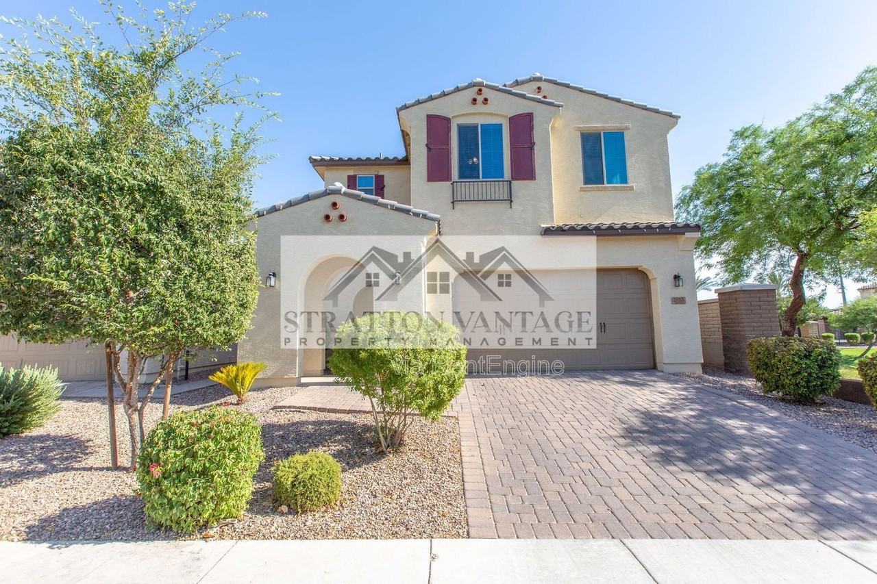 2883 E Ebony Dr - Photo 2 of 50