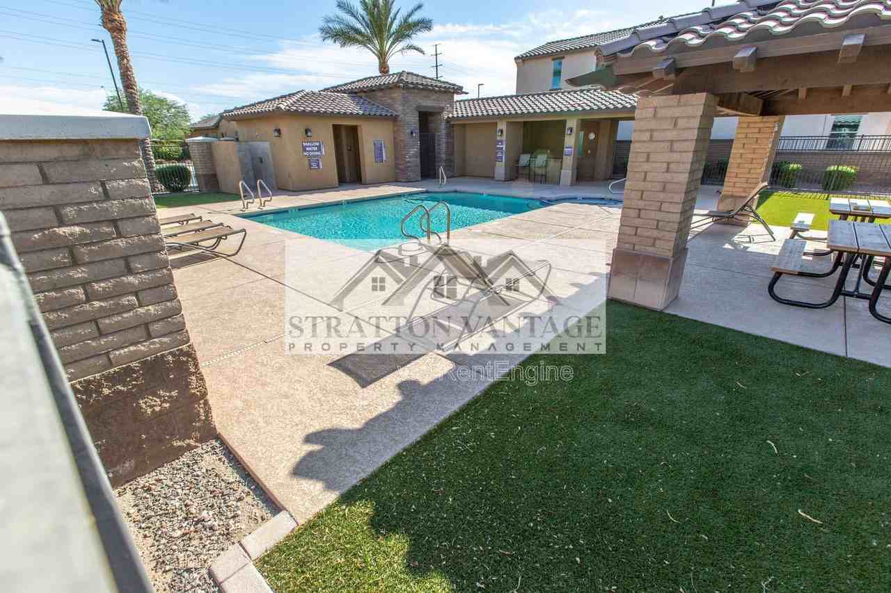 2883 E Ebony Dr - Photo 6 of 50