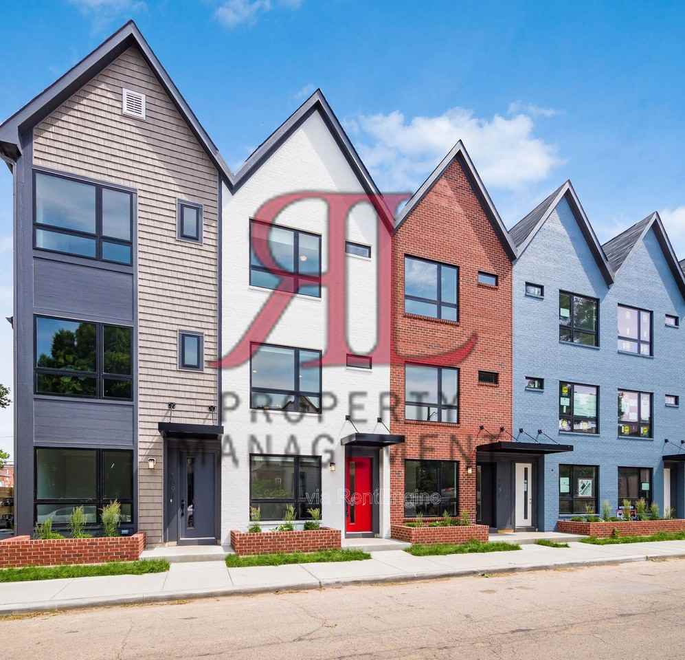 1096 Oak St - Photo 2 of 27