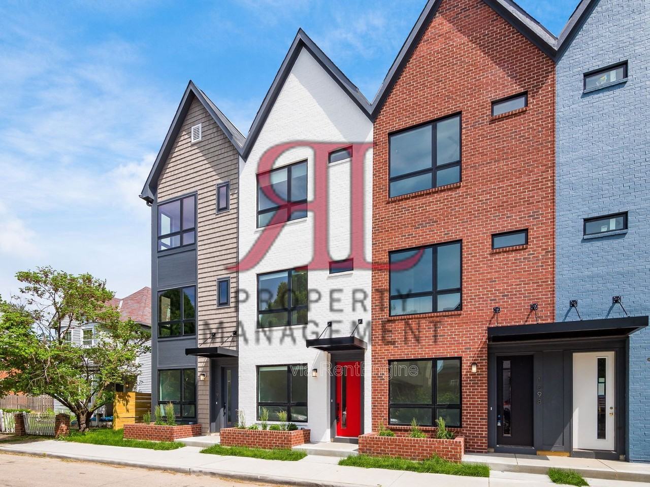 1096 Oak St - Photo 3 of 27