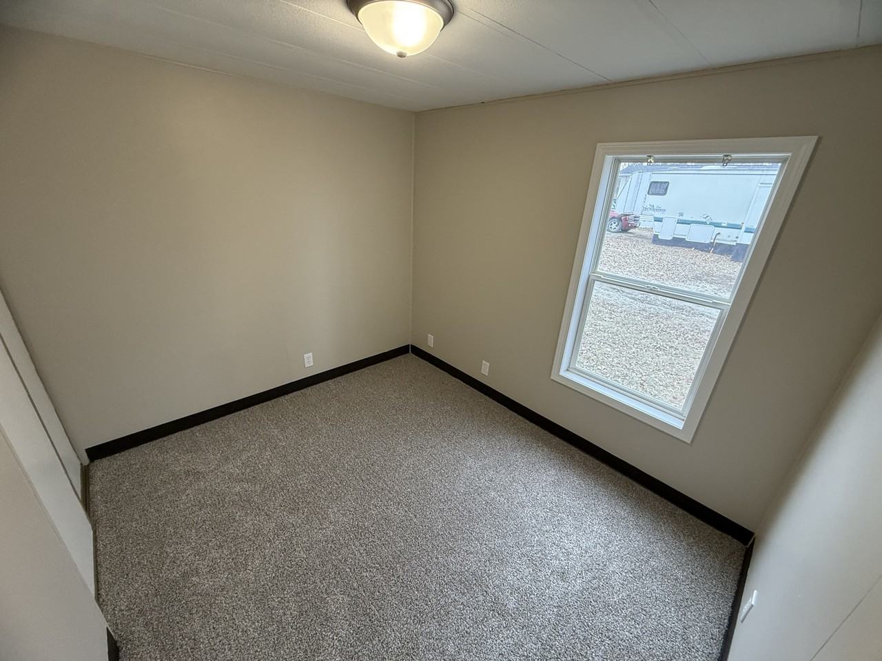 310 S 11th St #18 - Photo 3 of 6