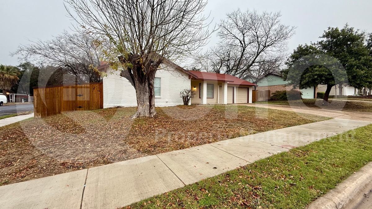 9837 Childress Dr - Photo 3 of 20