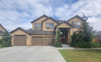 featured image of 3684 Nottingham Dr