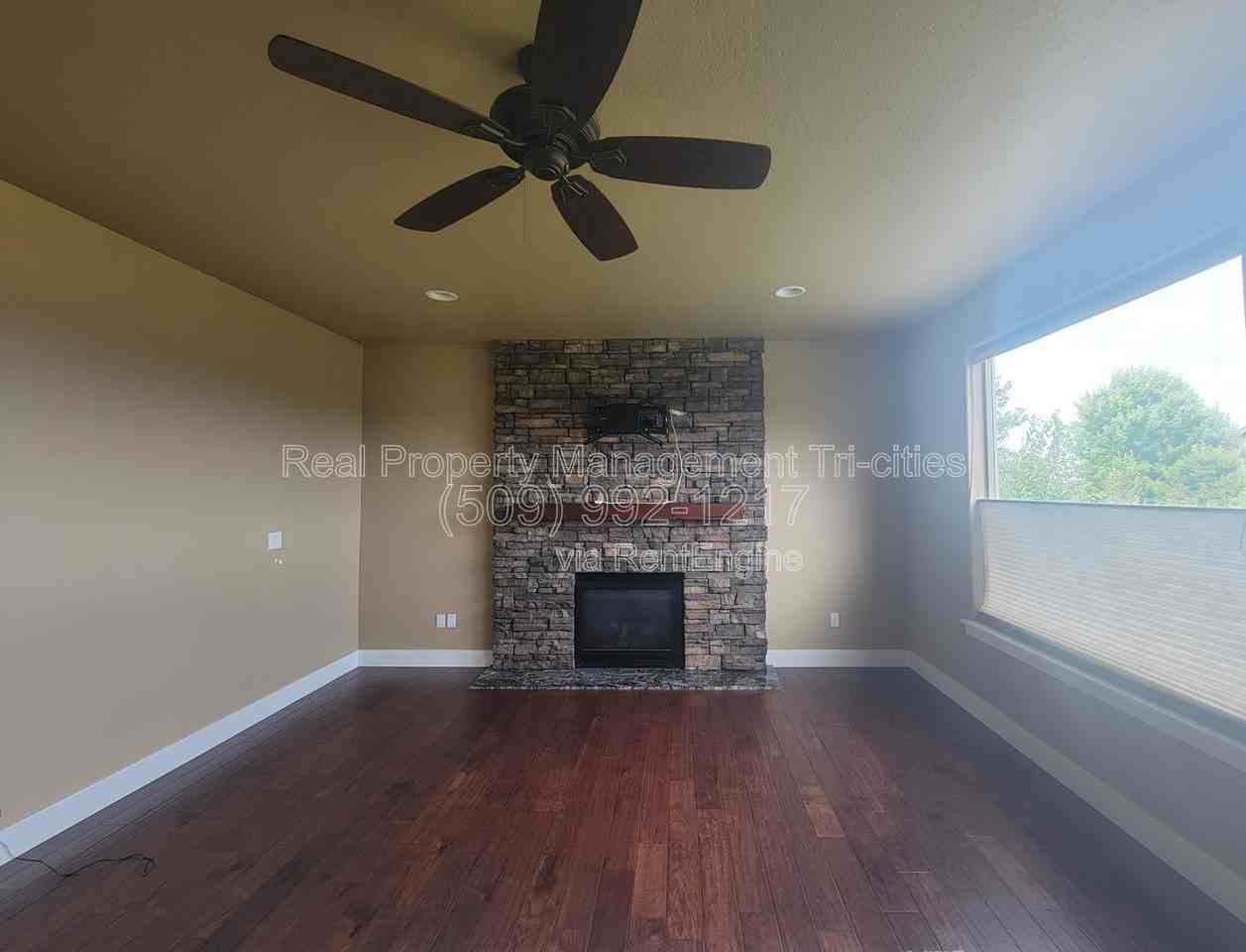 3684 Nottingham Dr - Photo 6 of 15