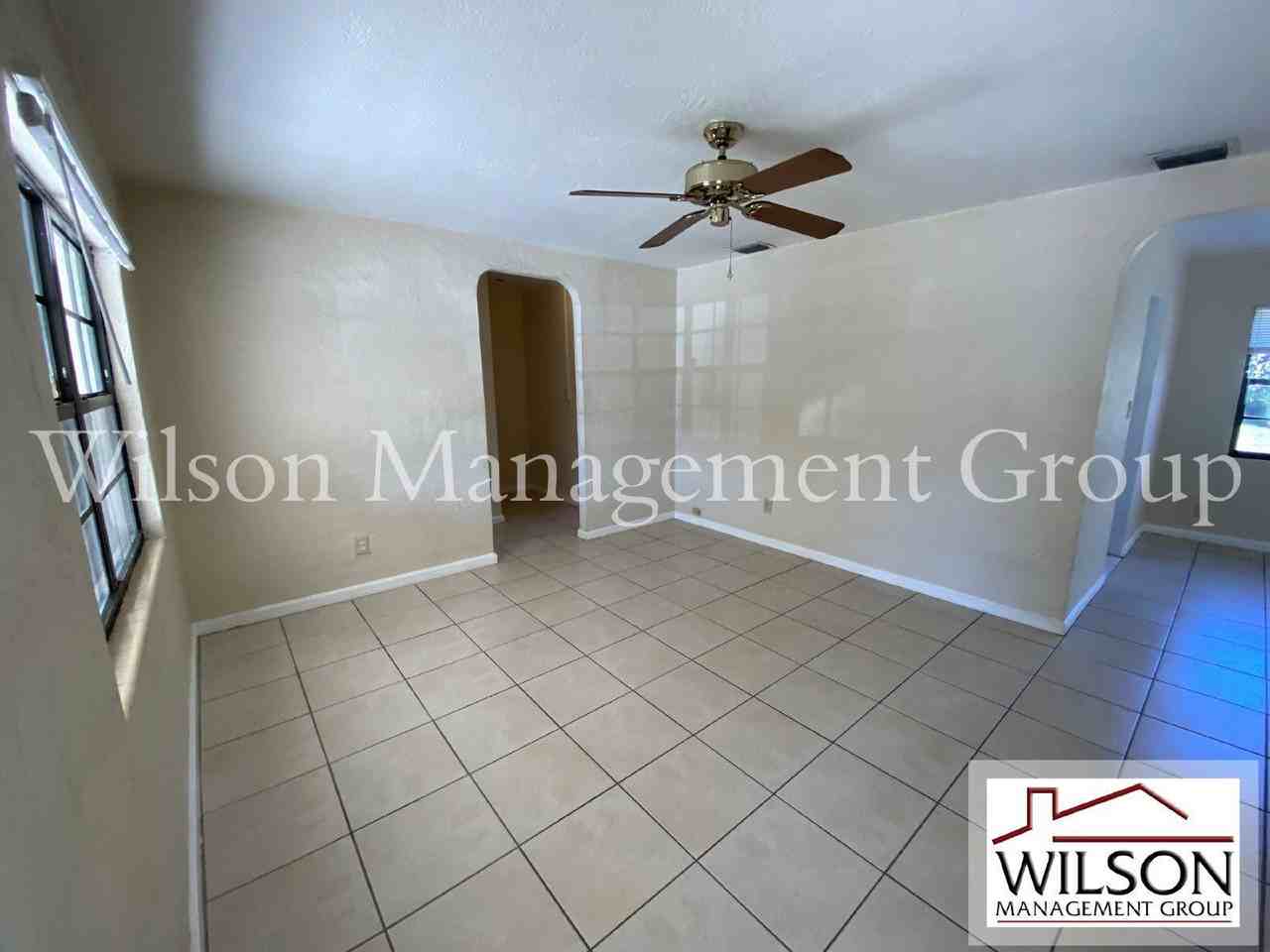 419 Westminster St - Photo 5 of 22