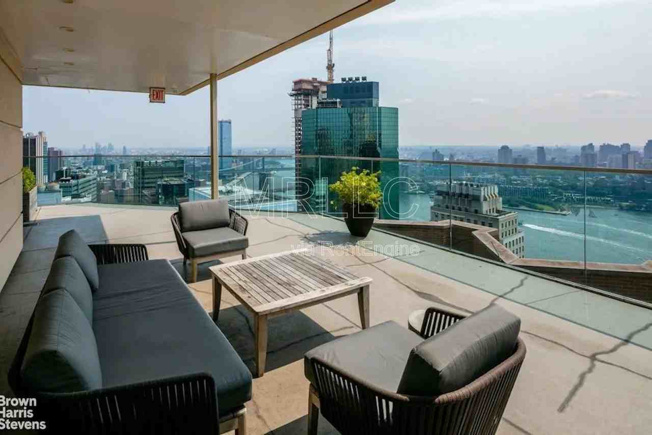 75 Wall St #26M - Photo 4 of 8