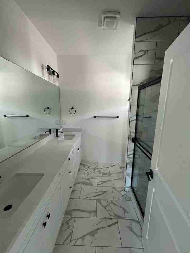 12234 Newgate Ave - Photo 4 of 23