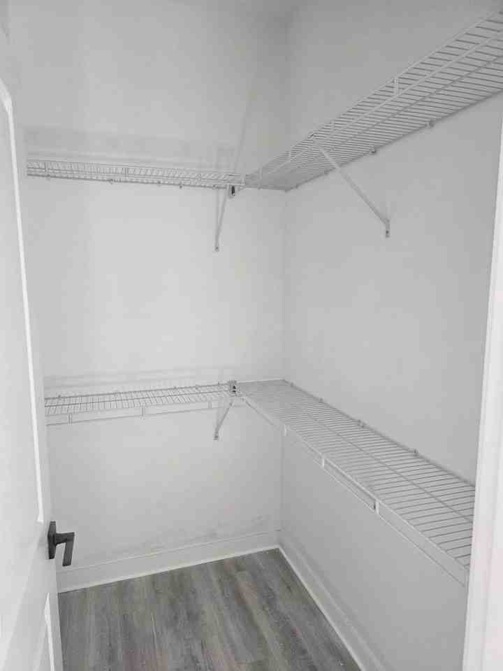 12234 Newgate Ave - Photo 5 of 23