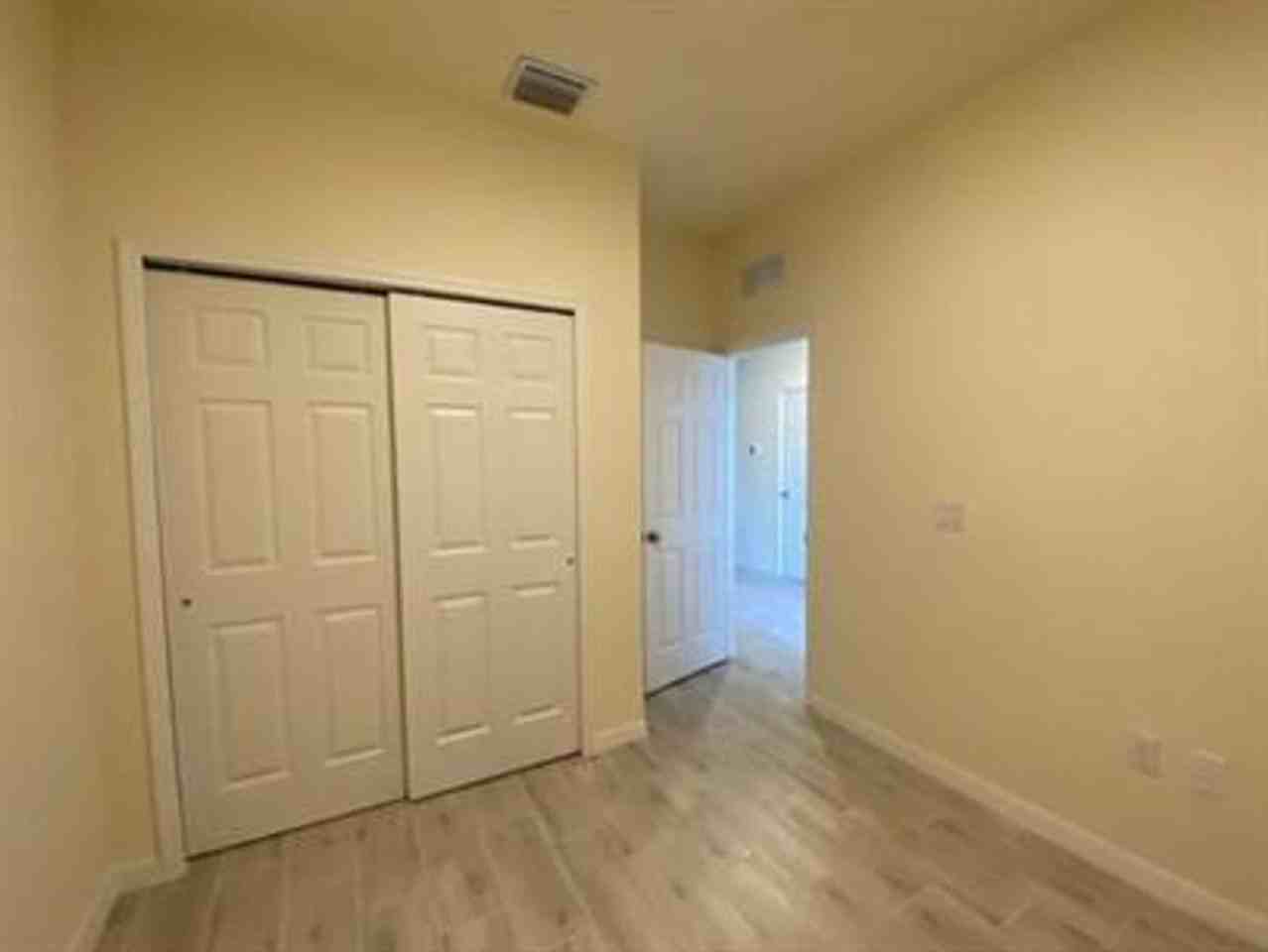 1118 Albert Ave - Photo 6 of 12