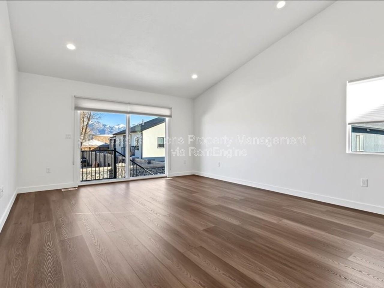 7411 S Drake Park Ct - Photo 7 of 33