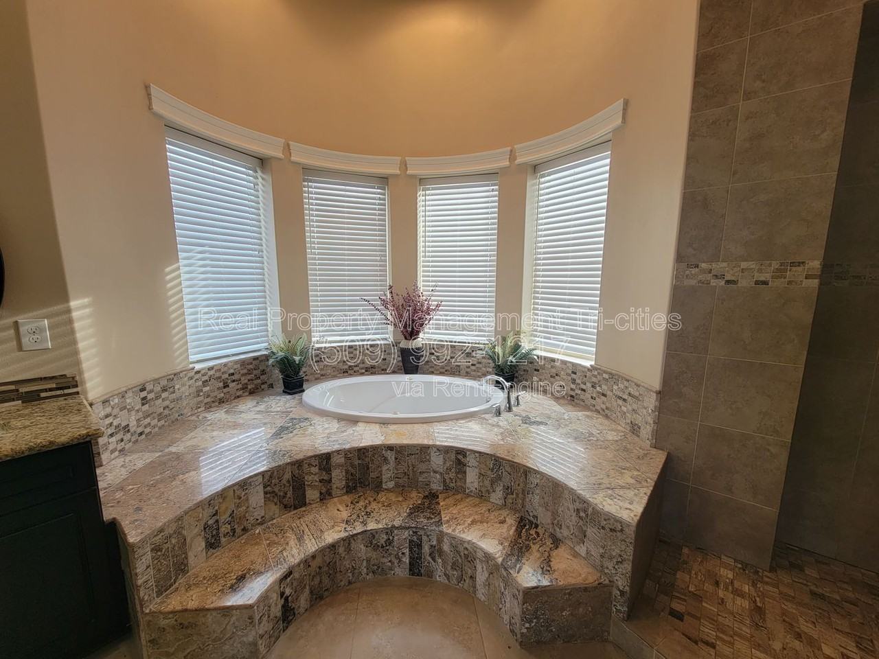 2348 W 49th Ave - Photo 7 of 29