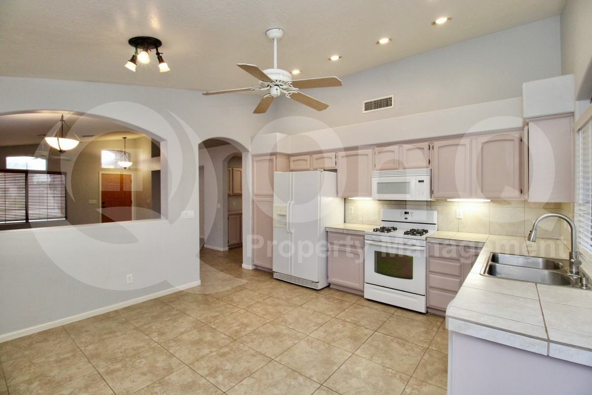 474 W San Remo St - Photo 6 of 25