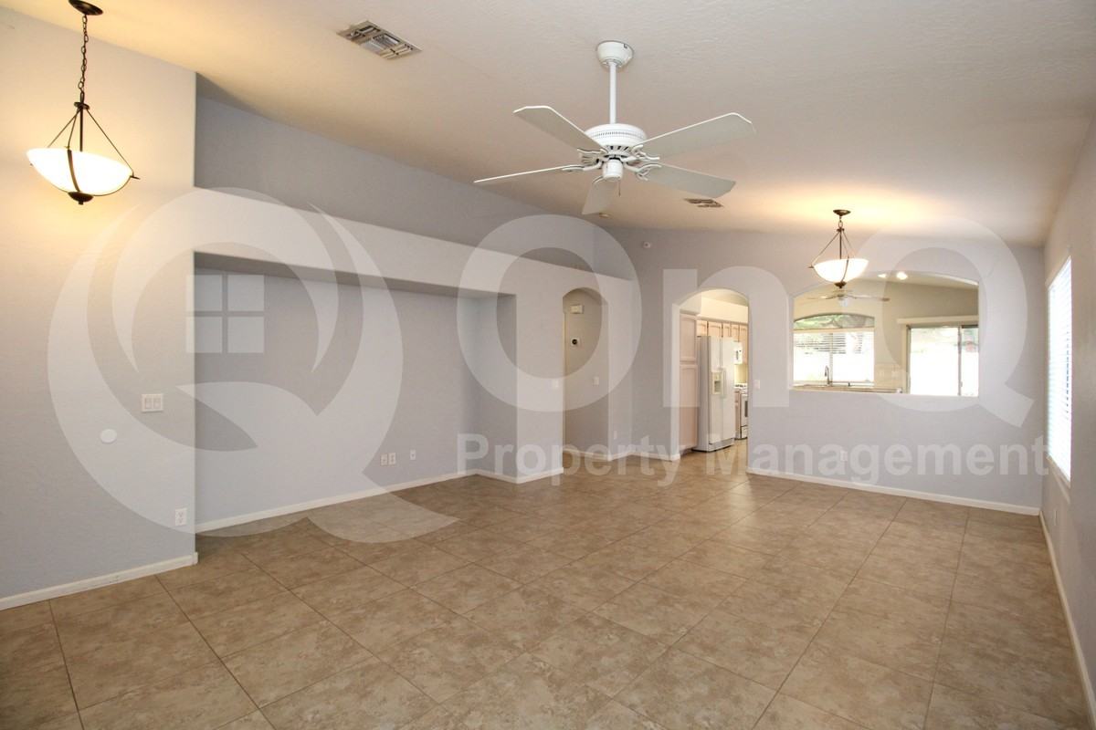 474 W San Remo St - Photo 7 of 25