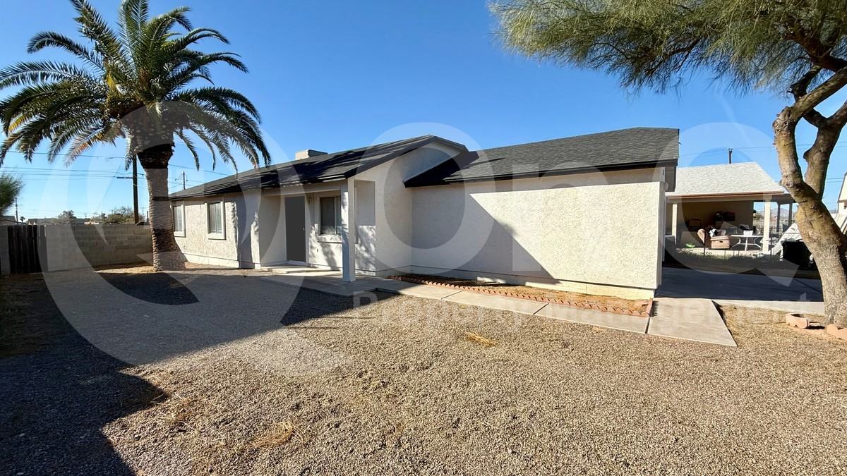 323 E Congress Ave - Photo 2 of 20