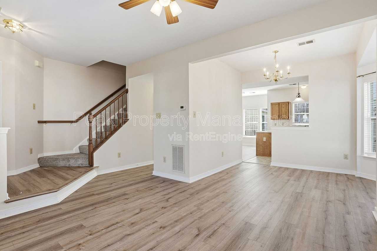 2930 Queensland Dr - Photo 7 of 22