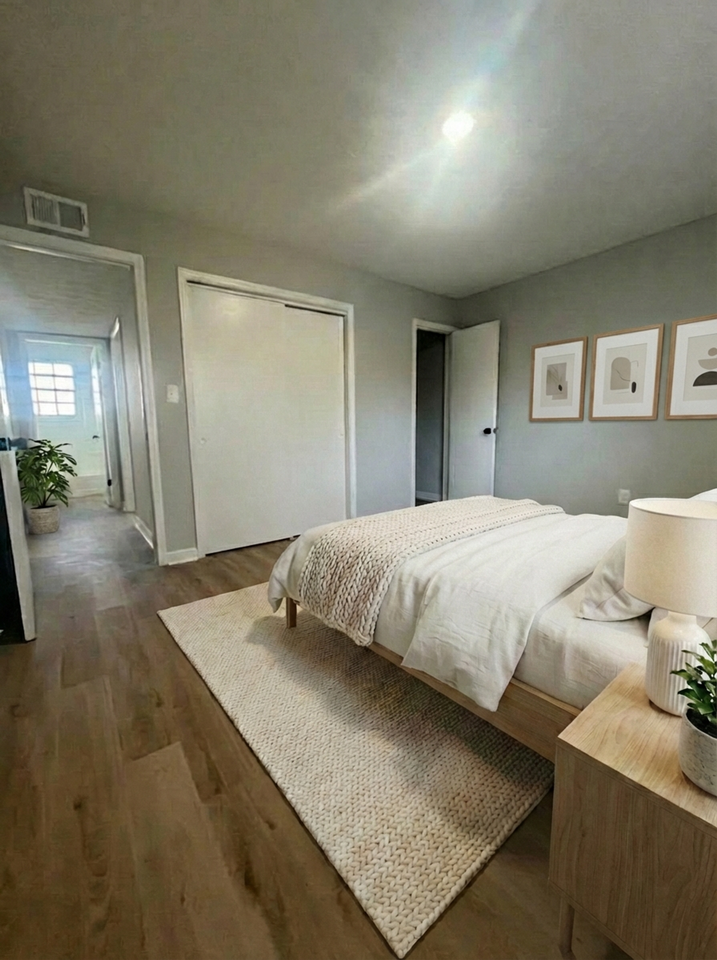 ONE MONTH FREE — SKYE AT ATHENS SPRING SPECIAL! - Photo 3 of 23