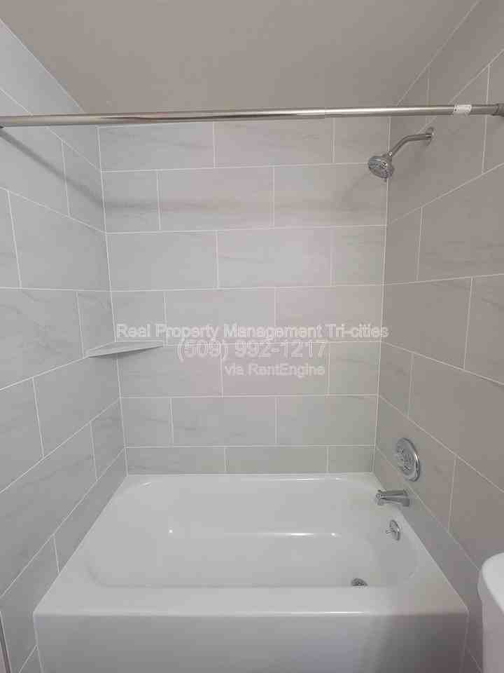 3513 W 4th Ave #D - Photo 7 of 9