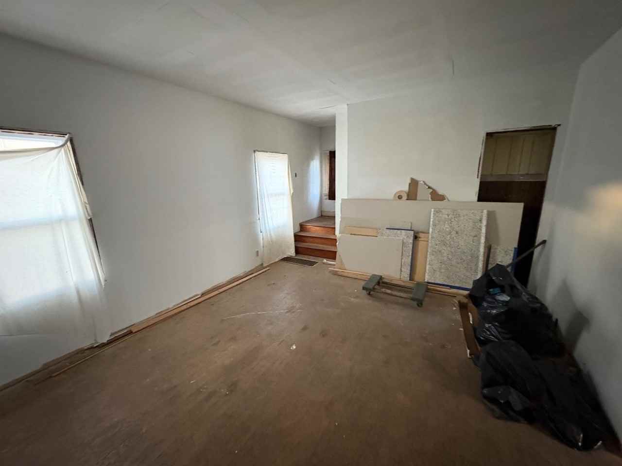 65 E Maplewood Ave - Photo 4 of 21