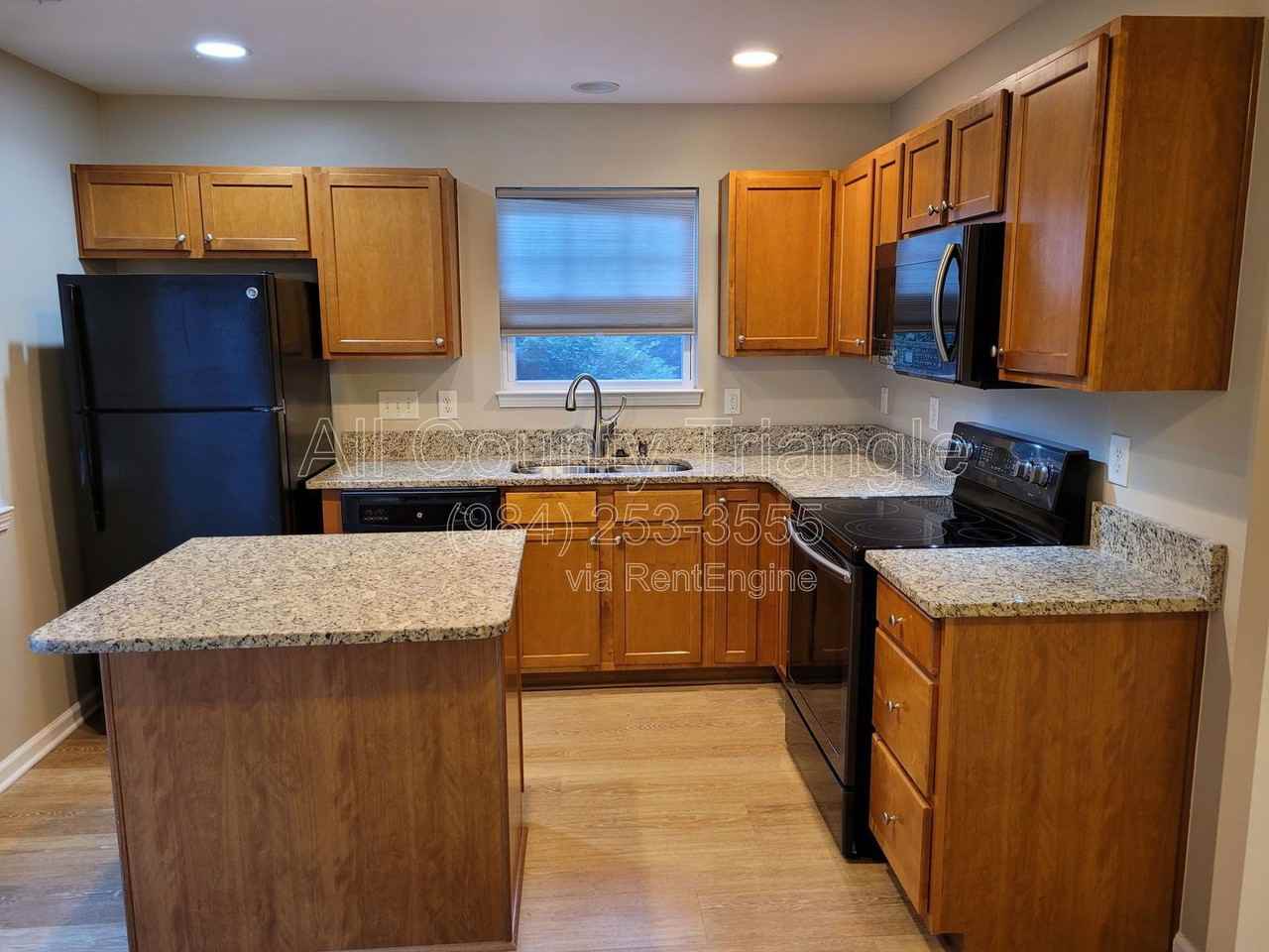 317 Port Haven Dr - Photo 5 of 17