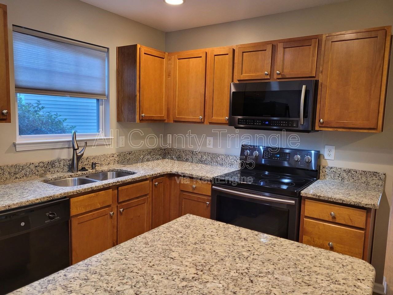 317 Port Haven Dr - Photo 6 of 17