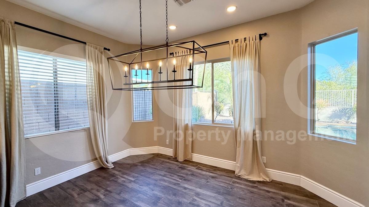 1237 N 86th Pl - Photo 7 of 31